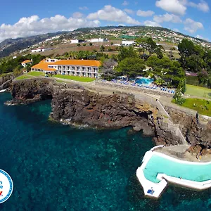 Albatroz Beach & Yacht Club Santa Cruz (Madeira)