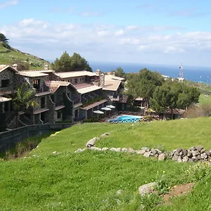 Quinta Do Serrado Hotel